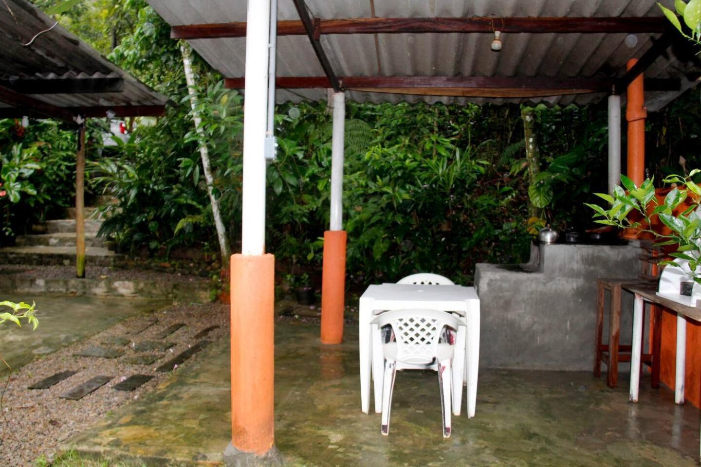 Casa Simples Perto Da Praia. Casa de férias