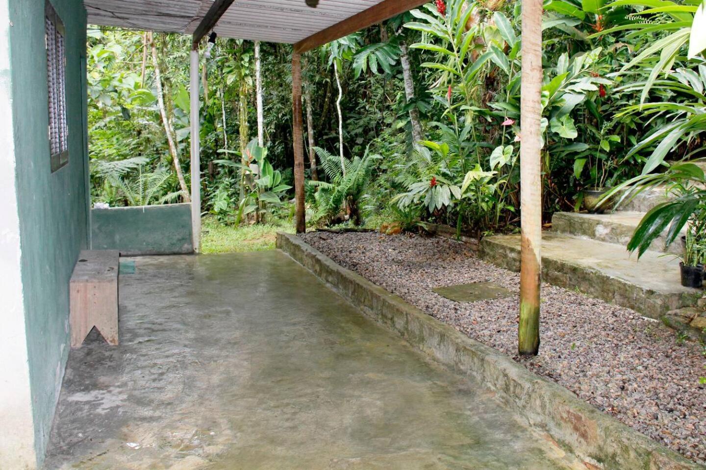 Casa Simples Perto Da Praia. *